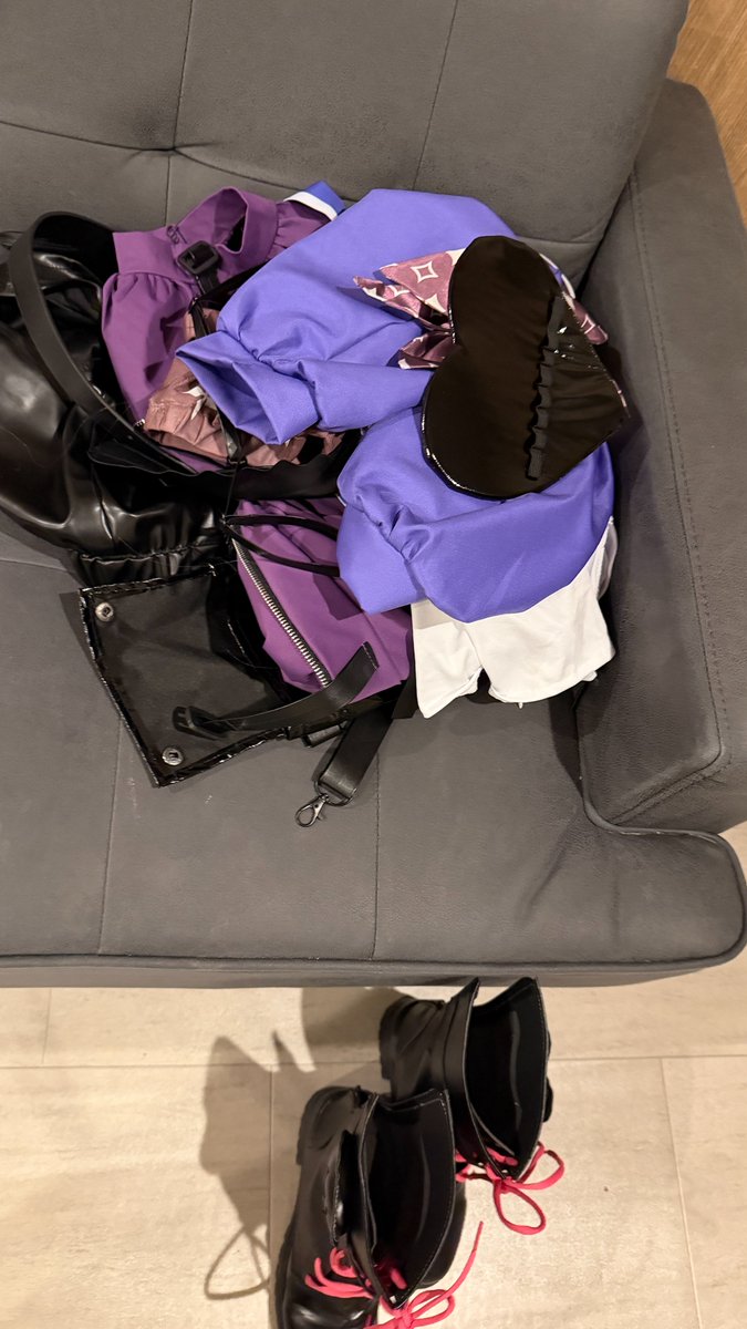 レーベルVコスえっち（仮）🔞 tweet media