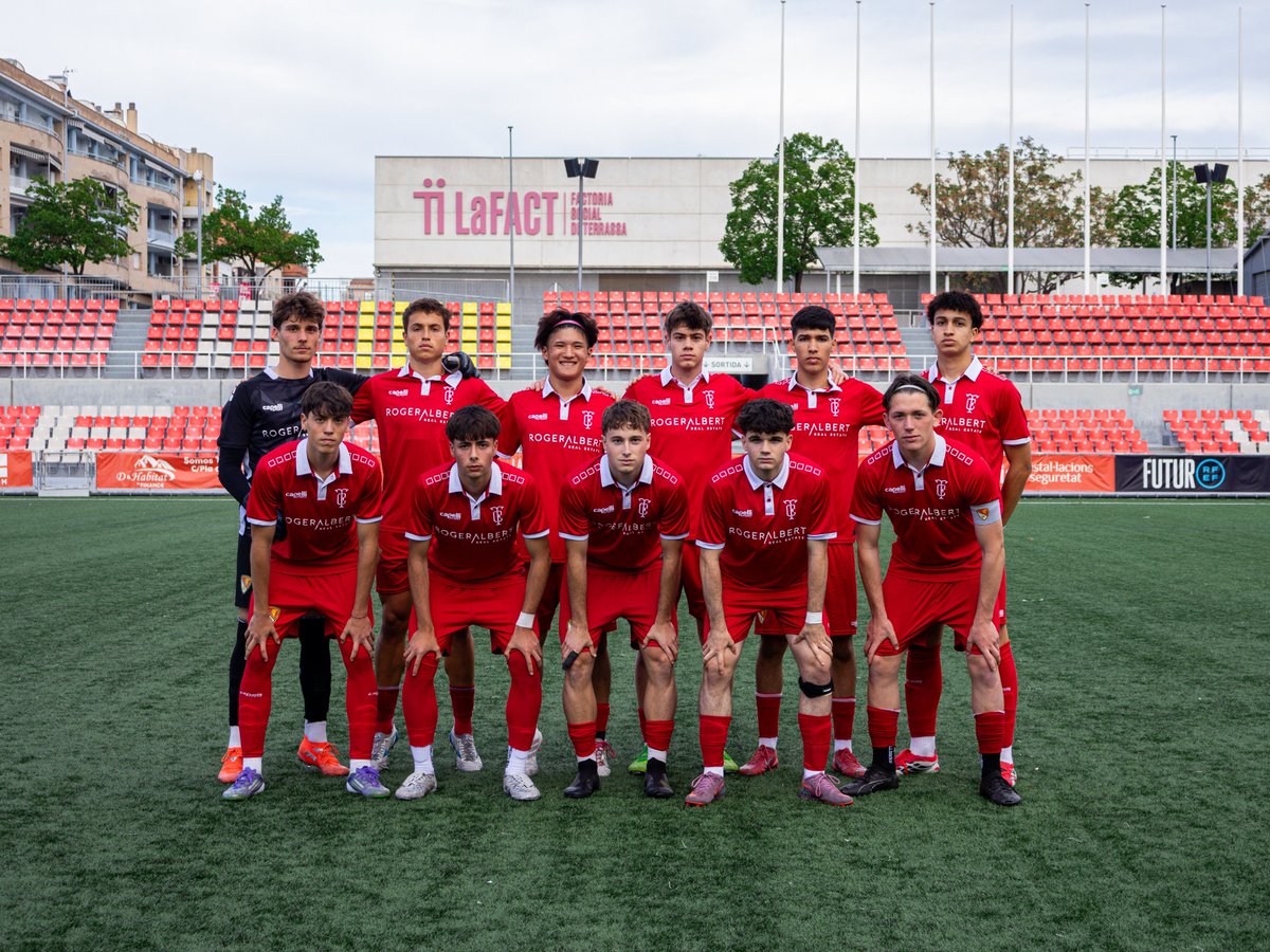 TerrassaFC's tweet photo. 🔴 Derrota per la mínima del Juvenil 🅰️ #terrassista contra el #CEManresa (1️⃣-2️⃣) a l'Estadi Olímpic de #Terrassa

🙌 AMUNT #TERRASSA! 🙌 https://t.co/n5JJHxcpmZ