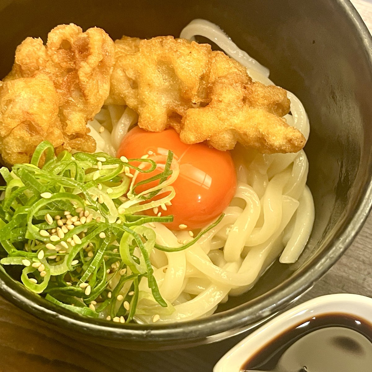 旬菜酒場 市川居笑門／東心斎橋の朝までやってるカウンター10席の居酒屋さん tweet media