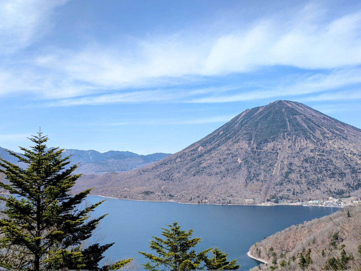 EV_LIFE_Trip's tweet photo. 週末は奥日光でテスラツーリングを楽しんできました😄
週末は天気にも恵まれて華厳の滝や中禅寺湖、男体山などの自然をはじめ、ランチには霧降高原牛のハンバーグを満喫できて大満足でした✨️
次回のテスラツーリングも楽しみにしております😊
#テスラツーリング部
#TTCJ https://t.co/QMNLTi3YNz