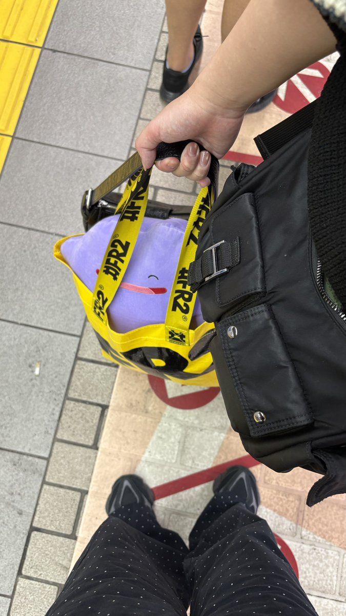 a__rs3's tweet photo. 彼女とお出かけするのもだーーいすき💫 https://t.co/cMreTyK3ww