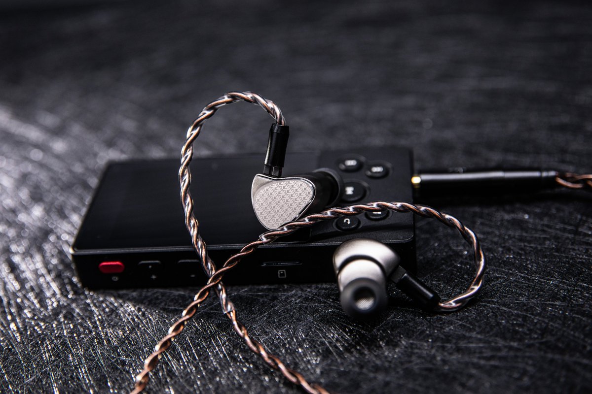 Kiwiears2020's tweet image. This isn’t a tuning update.
It’s a structural rethink.💥 #Halcyon

🔗kickstarter.com/projects/kiwie…

#KiwiEars #audio #hifi #IEM #audiophile #music #MEMS #newrelease