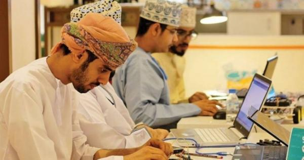 نطرح في برنامج #كل_الأسئلة :

❓| هل هناك فعلاً أكثر من 1000 خريجة تقنية معلومات باحثة عن عمل؟ 

👤| تهاني السيابية
خريجة تقنية معلومات – جامعة التقنية والعلوم التطبيقية

⏰| الساعة 2:15 ظهرًا
🎙️| خلود العلوي <a href="/KhuloodAlwai/">خٌلود العلوي</a>