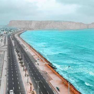 sadafzbaloch's tweet photo. 🚨 BIG MOVE: Jinnah Naval Base Ormara is officially becoming the 🇵🇰 Navy’s 2nd home!

Located 350km west of Karachi, Phase 2 is now in FULL SWING with a massive Rs 90 Billion investment. 

Naval assets are shifting to the strategic "Table Mountain" location! 

Plus: SRC (Submarine Repair Complex) is under consideration. This is a massive strategic shift for the region!