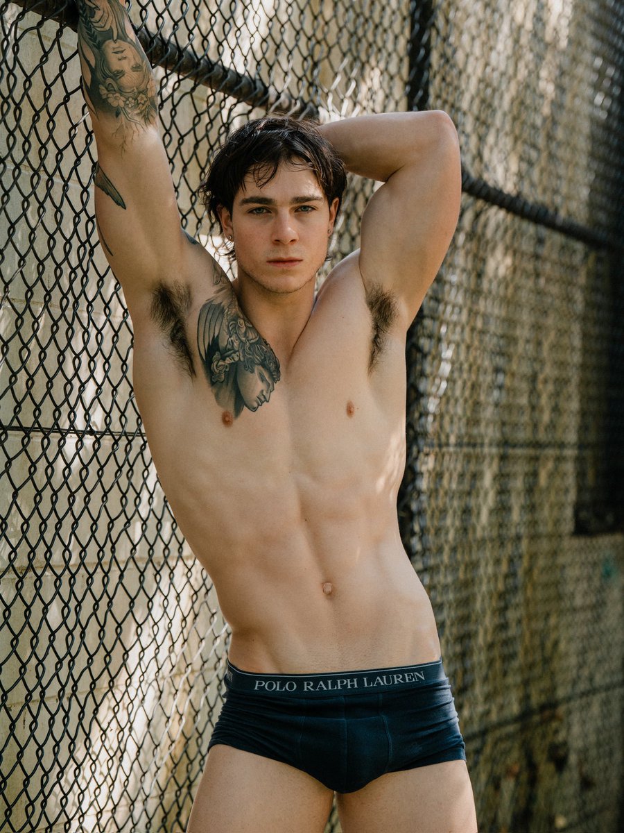 Wil Ćipura tweet media