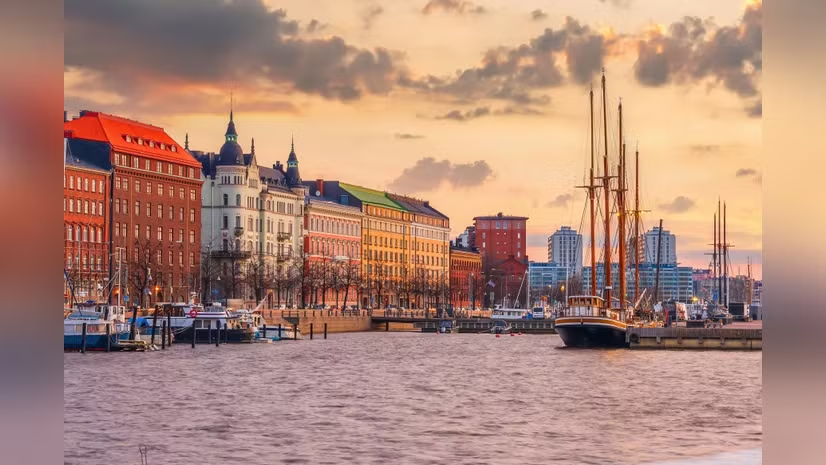 bsindia's tweet image. Finland's citizenship test plan explained: What changes, who it affects, and what applicants should expect from 2027?

Read @actually_amit's report 👇

mybs.in/2g5RknI

#Finland #Immigration #FinnishCitizenship