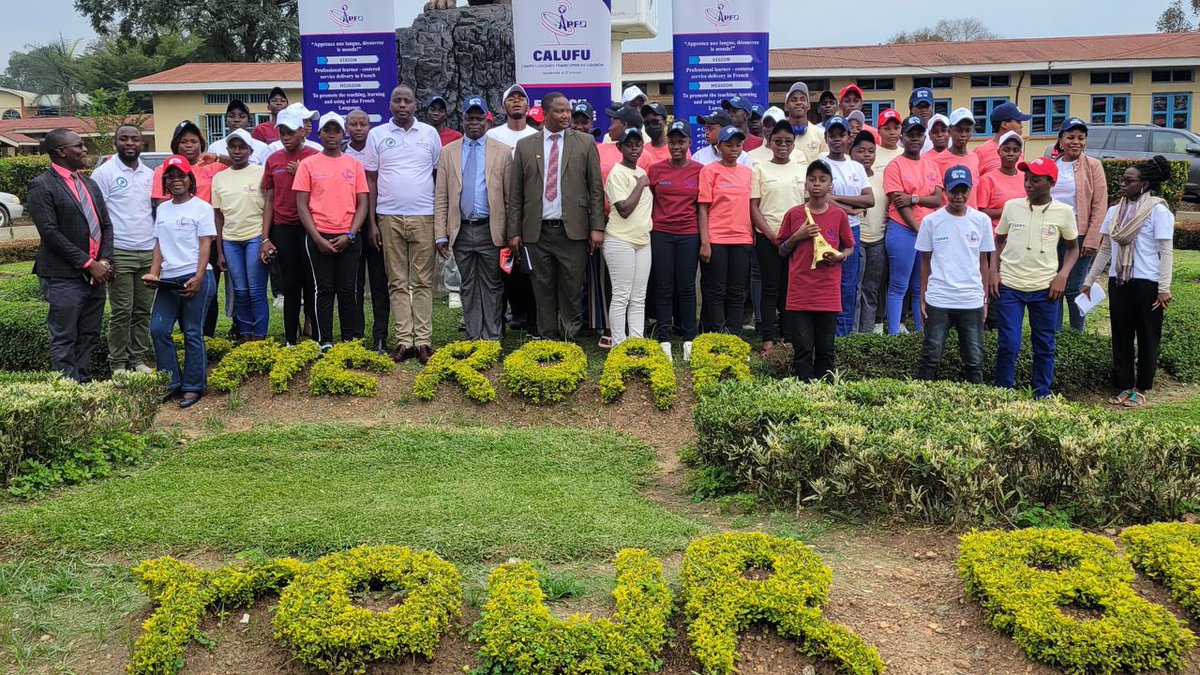 Association des professeurs de français en Ouganda tweet media