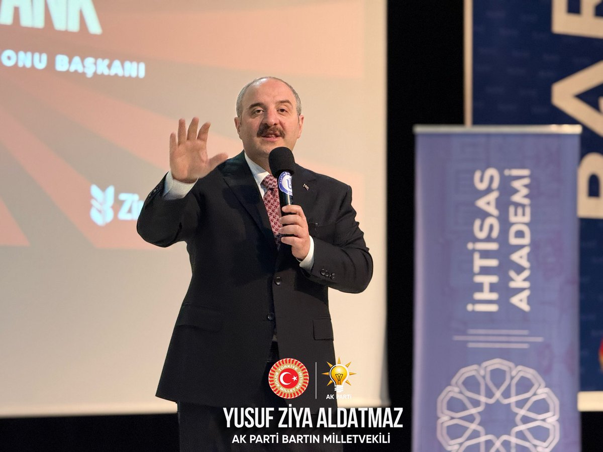 Türkiye Yüzyılı vizyonunun gençlerimizle buluştuğu bir programda yer aldık. 🇹🇷

#Türkiye Gençlik Vakfı tarafından düzenlenen “Türkiye Yüzyılı’nın Akademisi – İhtisas Akademi” programına, önceki dönem Sanayi ve Ticaret Bakanımız, #TBMM Sanayi ve Ticaret Komisyonu Başkanı ve Bursa