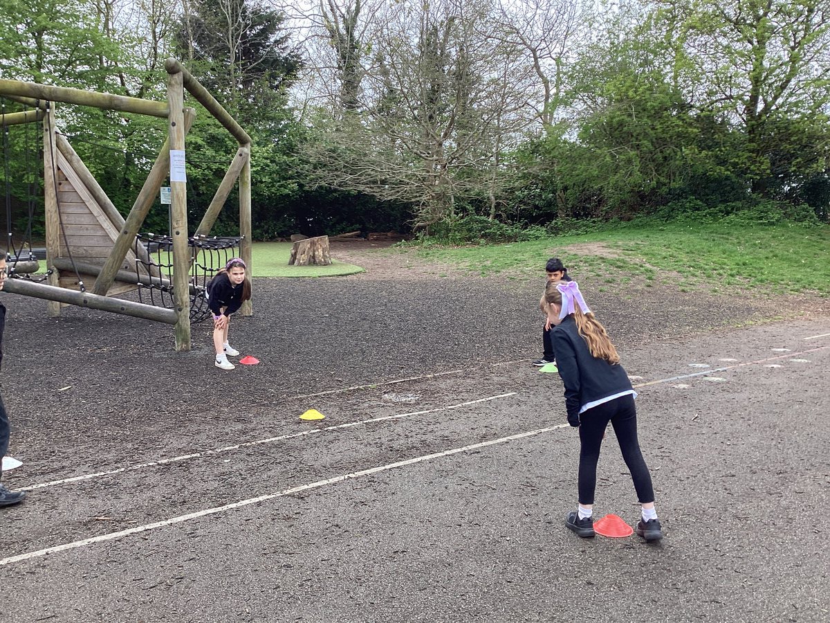 poultonlancelyn's tweet photo. Year 3 have started their new PE unit of Cricket. We started with bowling and under arm throw - great accuracy year 3! #PLCollaboration @OakTreesMAT https://t.co/CK4CjOWqf3