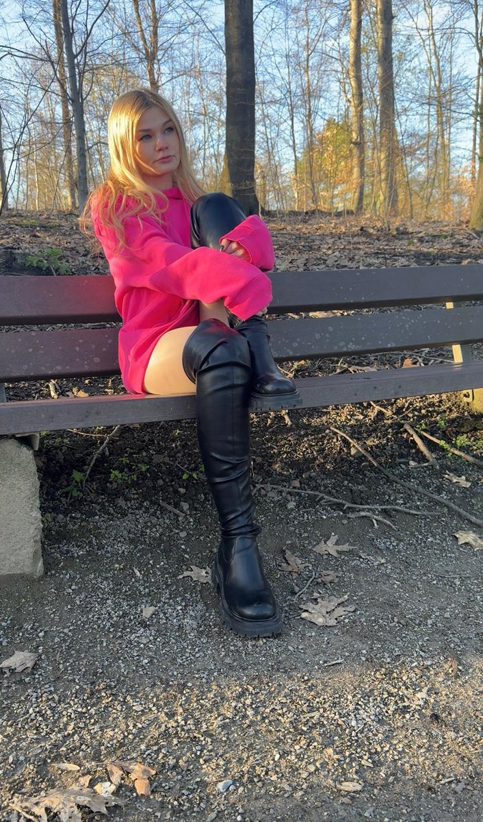 Lady Rosalie tweet media