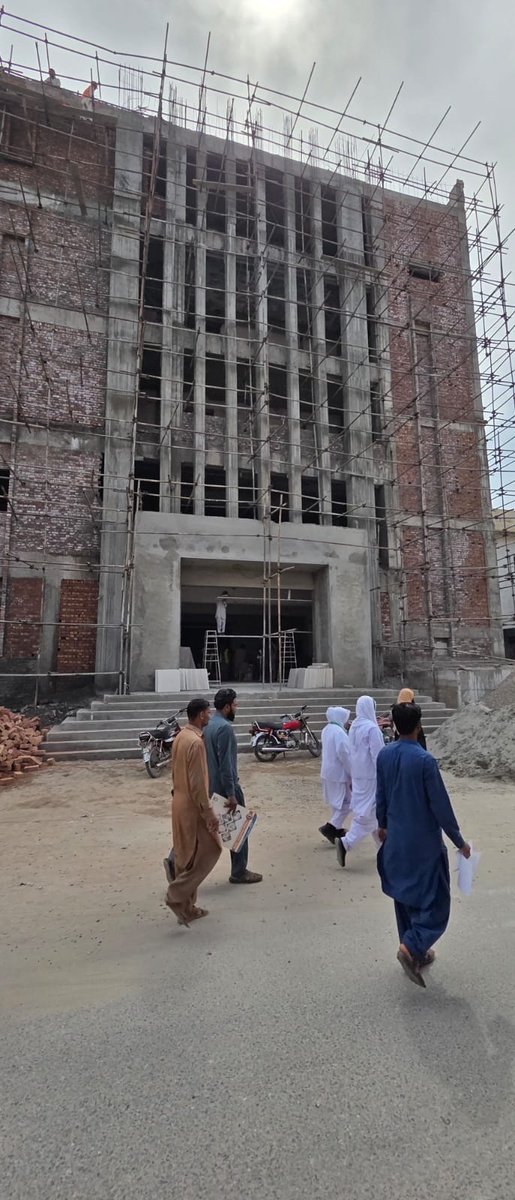 developingpak's tweet image. Work in progress: Cancer Center Multan under the vision of Punjab Government—enhancing oncology care for South Punjab.

#Multan #Oncology #Punjab #SouthPunjab #Healthcare #Pakistan #GovtOfPunjab 🇵🇰