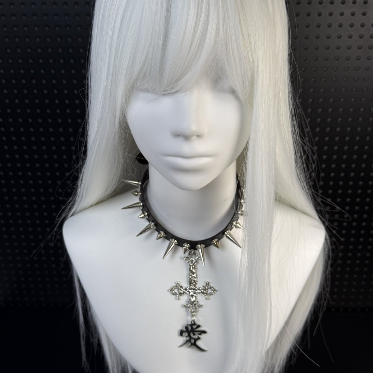 DENNakusesa's tweet photo. DENN｜オリジナルチョーカー
「愛」逆十字架✝️チョーカー
黒🐦‍⬛
毎日TikTok配信販売中,ぜひ皆さん来てください
TikTokアカウント: DENN(@echo46846)
#アクセサリー #地雷系 #量産系 #チョーカー #y2k https://t.co/ydHUBrM8AZ