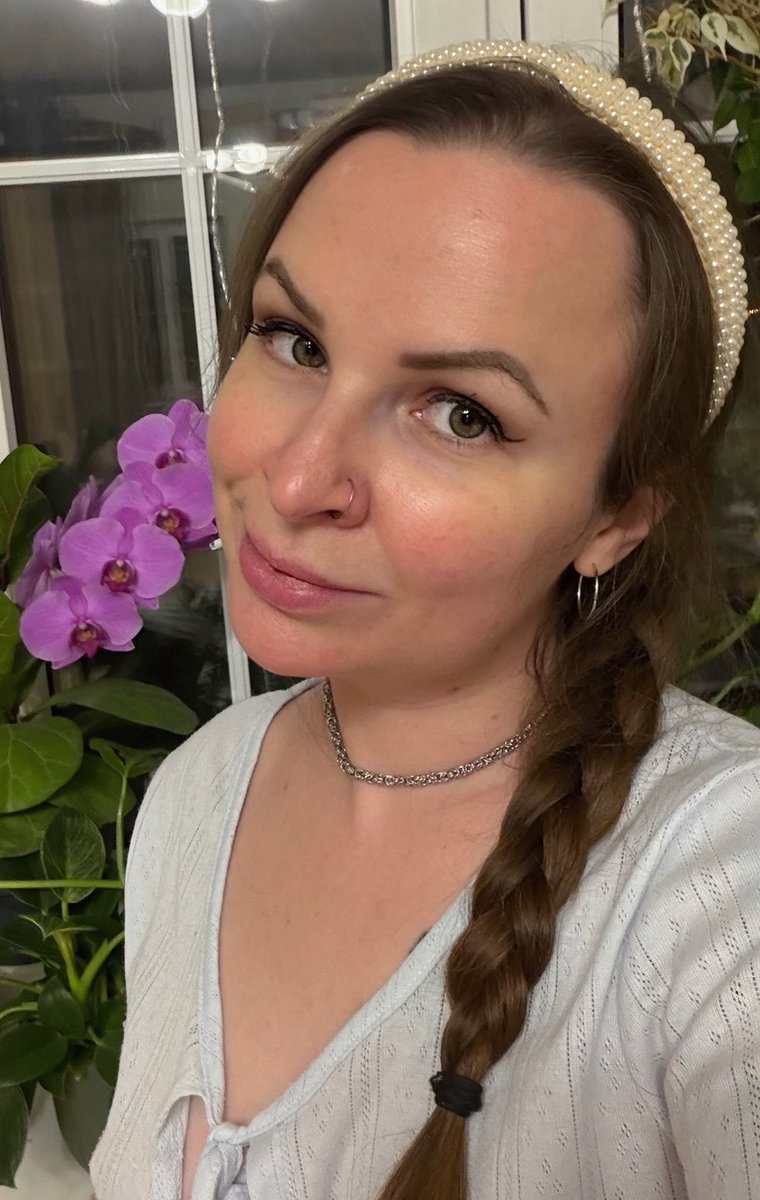 алиняш tweet media