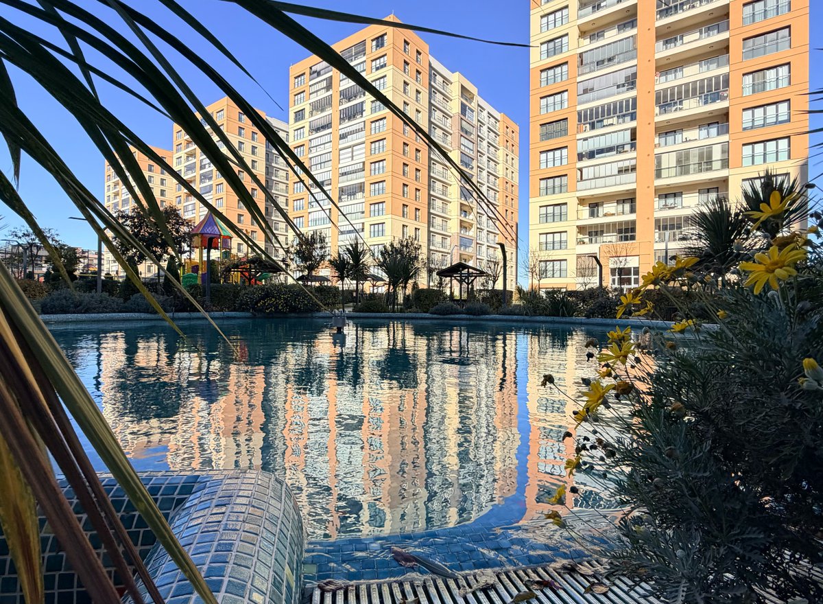 Gayrimenkulde Çifte Gerçeklik: İlanlar Şişiyor, Satışlar Düşüyor emlakhaberi.com/gayrimenkulde-…