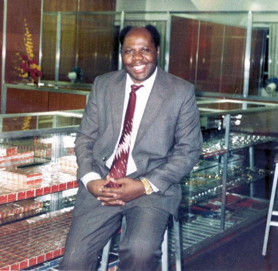 Tafi Mhaka tweet media