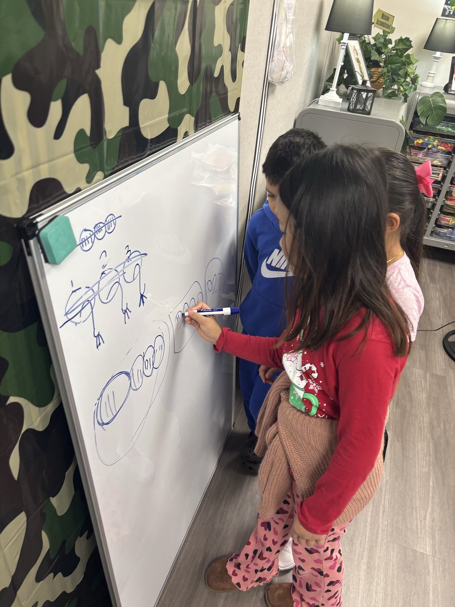 JoyaElam's tweet photo. Mrs. Robinson’s class tackled a 2-step beginning multiplication task in Building Thinking Classrooms today @DeganElementary #wearedegan #rockyourrole #mathinlisd https://t.co/4Iode5s953
