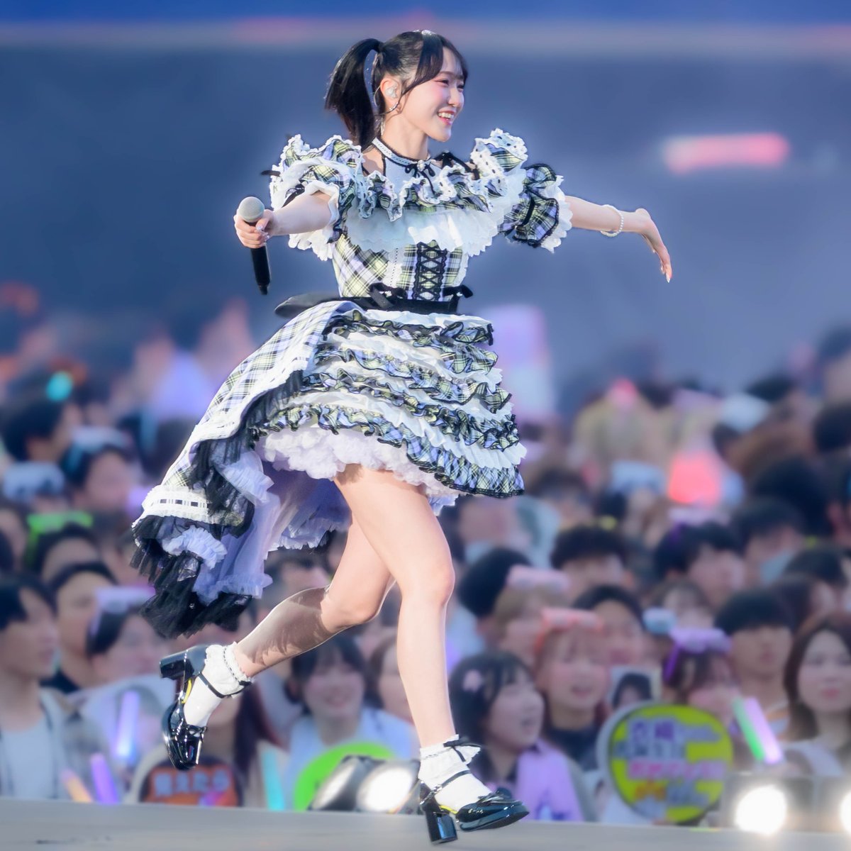 20260419＝LOVE 8周年ツアー FINAL
「＝LOVE 8th ANNIVERSARY PREMIUM TOUR」
in 横浜スタジアム

横浜スタジアムでも狭すぎるかのように
走り回る衣織さん

#野口衣織（<a href="/noguchi_iori/">野口 衣織</a>）さん
#イコラブ8周年ツアー
#イコラブ 
#イコラブ_カメコ