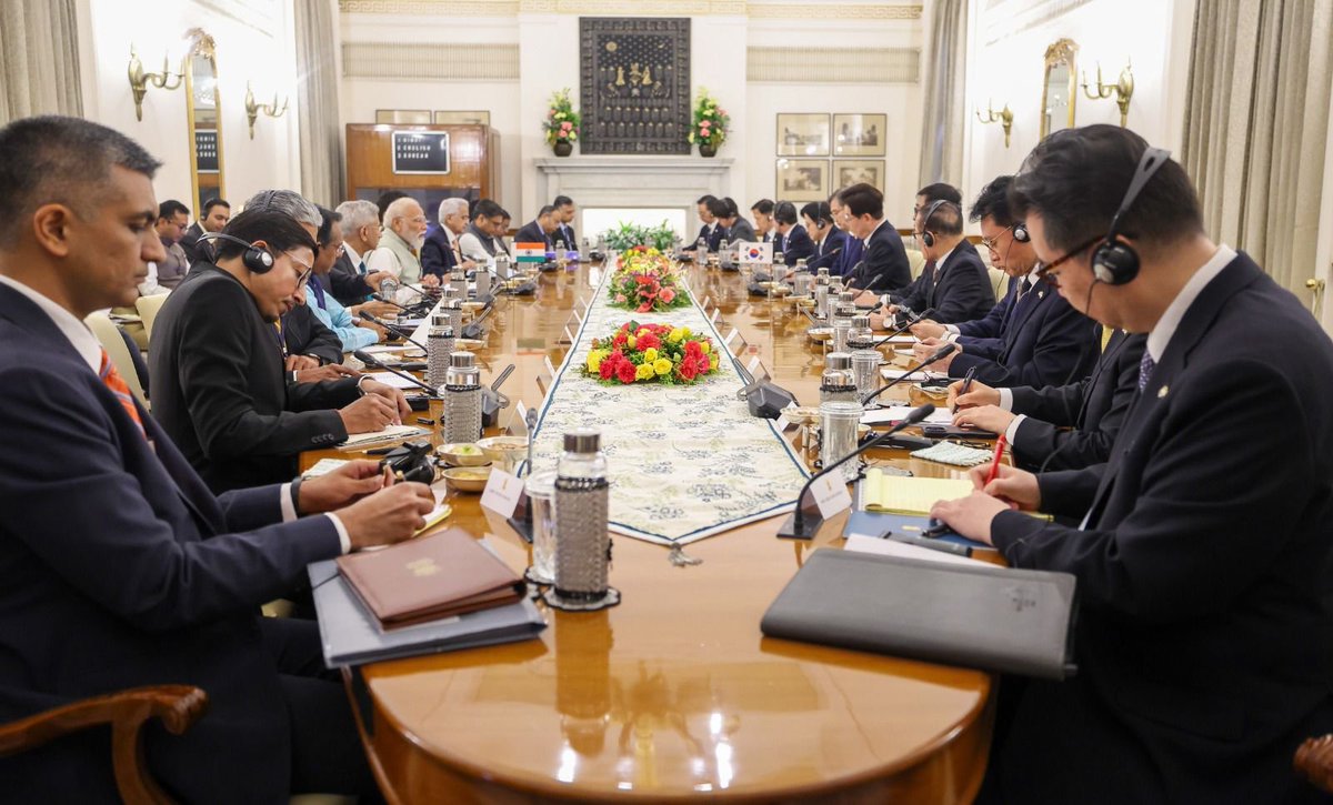 narendramodi's tweet image. Our talks today covered ways to deepen cooperation in various sectors ranging from chips to ships, from talent to technology, from entertainment to energy. We have taken numerous important decisions to take bilateral trade to fifty billion dollars by 2030.