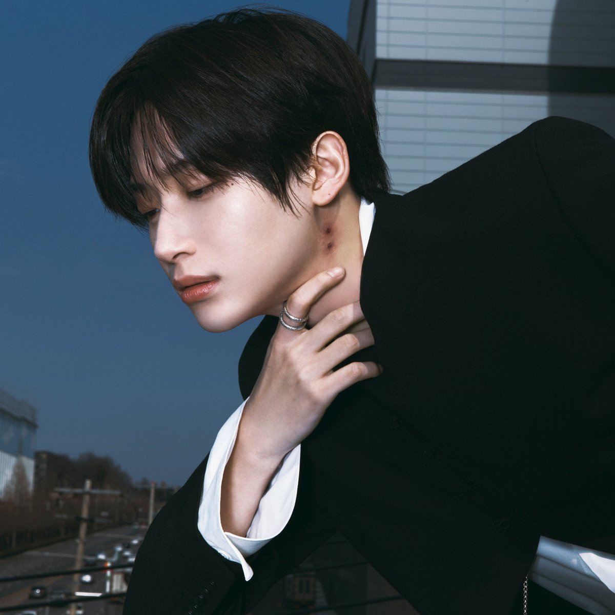 รู้ละนะใครกัด