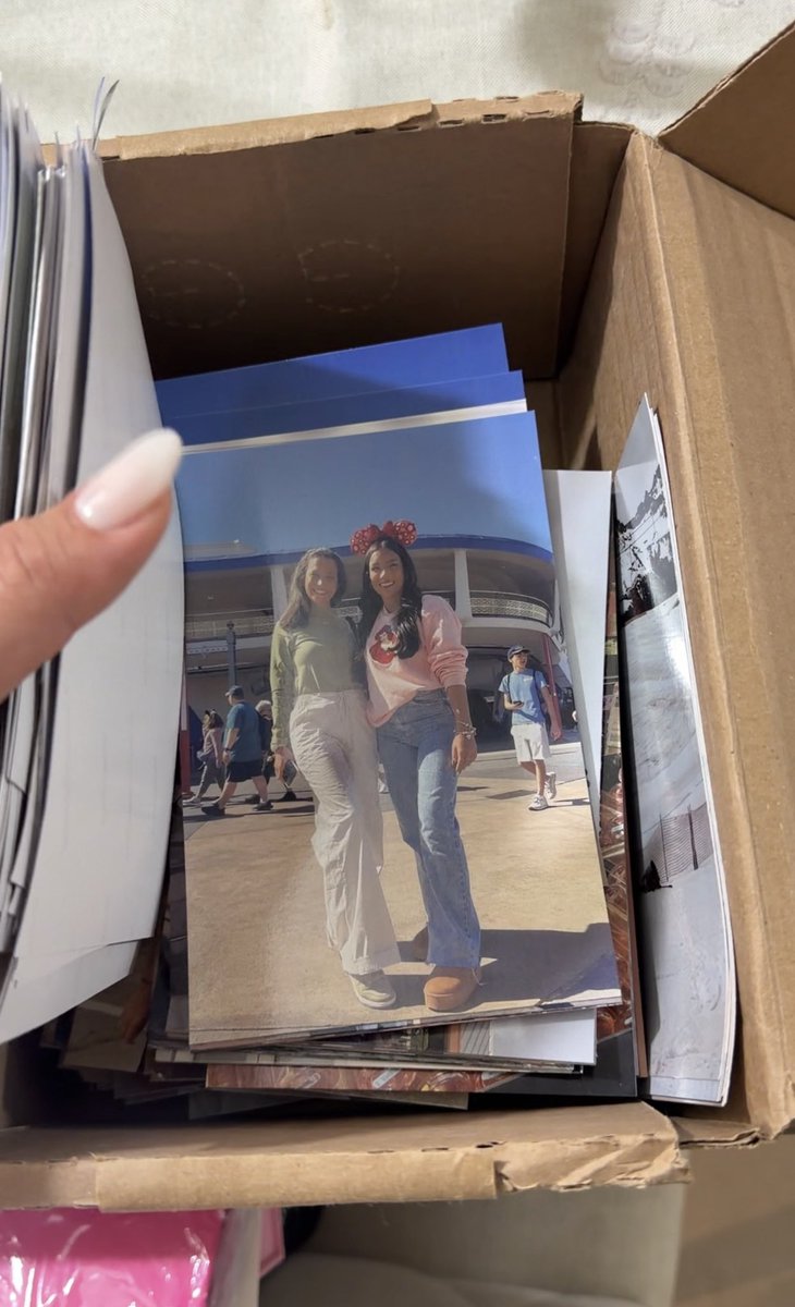 sandrona tweet media