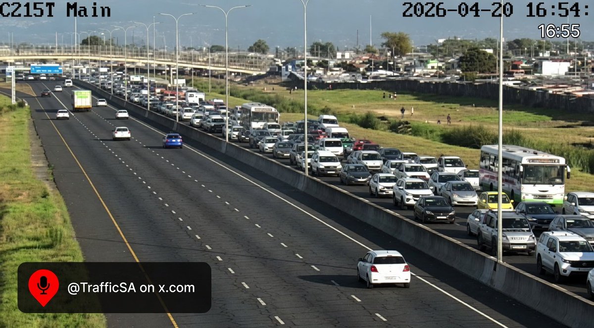 TrafficSA's tweet image. Cape Town - N2 Inbound (Update): #CRASH ===&amp;gt; Airport
