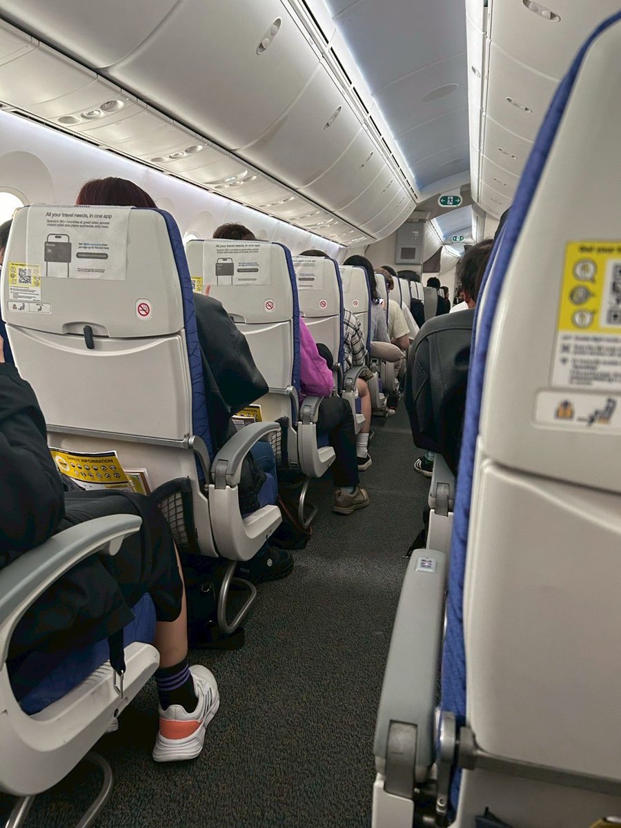 mmeetel's tweet image. 46年来の友人と^ ^
初めて一緒に海外旅行（ハワイ）してから40年ぶりにやっとタイミングが合いScootで台湾🇹🇼へ行ってきました^ ^
#台湾 #Scoot  #台北