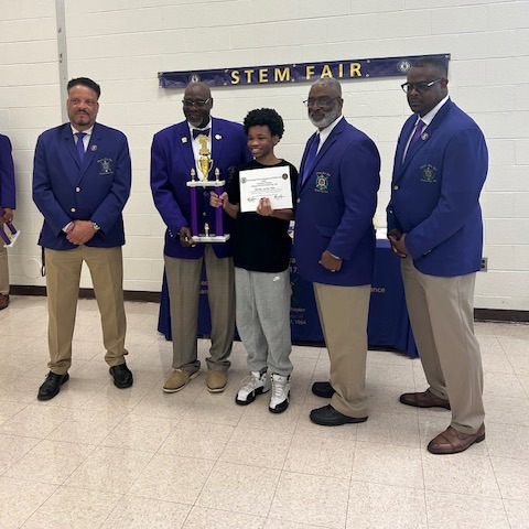FredSchools's tweet photo. WGMS is on a roll 🔥; Allan Perry won first place at the STEM fair this past Saturday on April 18th! Join us in congratulating this awesome student, as well as highlighting his amazing achievement! Thank you, WGMS families, for your everlasting support. Go Tigers! 🐅 https://t.co/Iaojzx5m6J