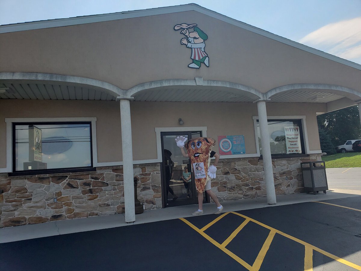 salspizzaandsub's tweet image. 🍕 Closed today, but we’ll be back tomorrow with fresh pizza waiting!

#SeeYouTomorrow #PizzaTime