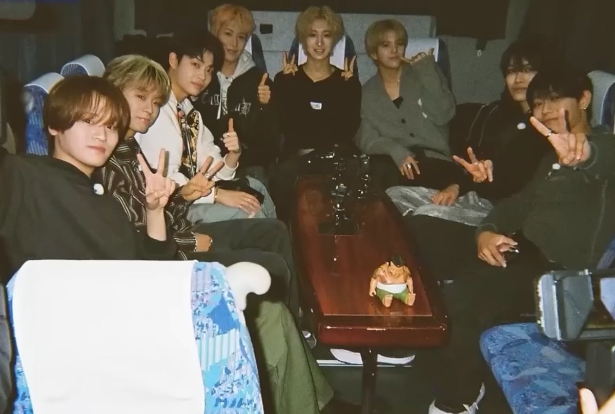 𝘮𝘢𝘬𝘰𝘱𝘪 tweet media