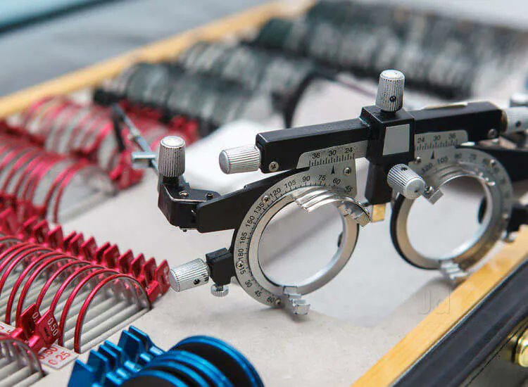 NewsTrail_India's tweet image. In an exclusive interaction, Dr. Rajashekhar Patil, MD at Eye Buddy in Hubballi, highlights the growing burden of vision issues, the risks of skipping routine checkups.

🔗 Read full article here: [newstrailindia.com/inner.php?id=2…]

#EyeCare #DigitalEyeStrain #VisionHealth #EyeHealth