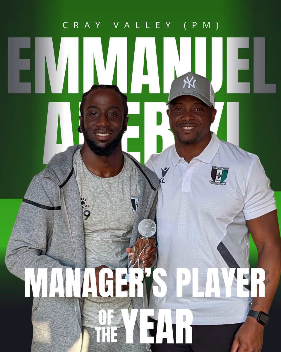 At a small end-of-season get-together, Kevin Lisbie's Manager’s Player of the Season award was presented to Emmanuel Adebiyi 👏

#WeAreSE9 🟢⚫