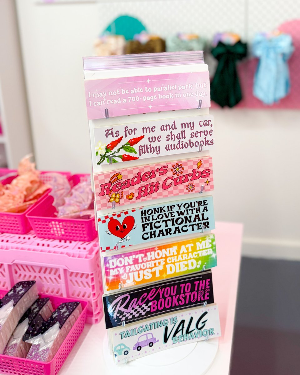 MakeStickers tweet media