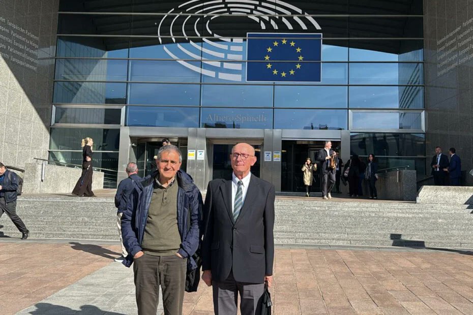 🍊 <a href="/ava_asaja/">Associació Valenciana d'Agricultors</a> alerta: las importaciones ya sustituyen producción europea

📉 Hasta un 19% menos de cuota en mandarinas
📦 Importaciones récord desde terceros países

Competir sin igualdad de condiciones es perder el campo poco a poco
👉 ow.ly/KOBx50YMsLc