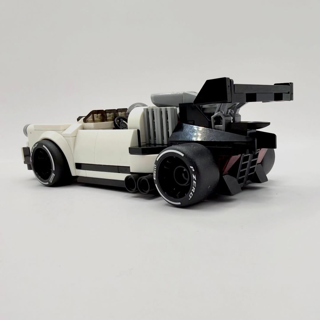 lgmbricks's tweet image. Lego Custom Cars

Credit
👉Instagram | paulielego
Please Follow...
.
.
Please follow for new sets and news.
👉 instagram.com/lgm.bricks

#lego #custom #cars #moc #hotrod #musclecar