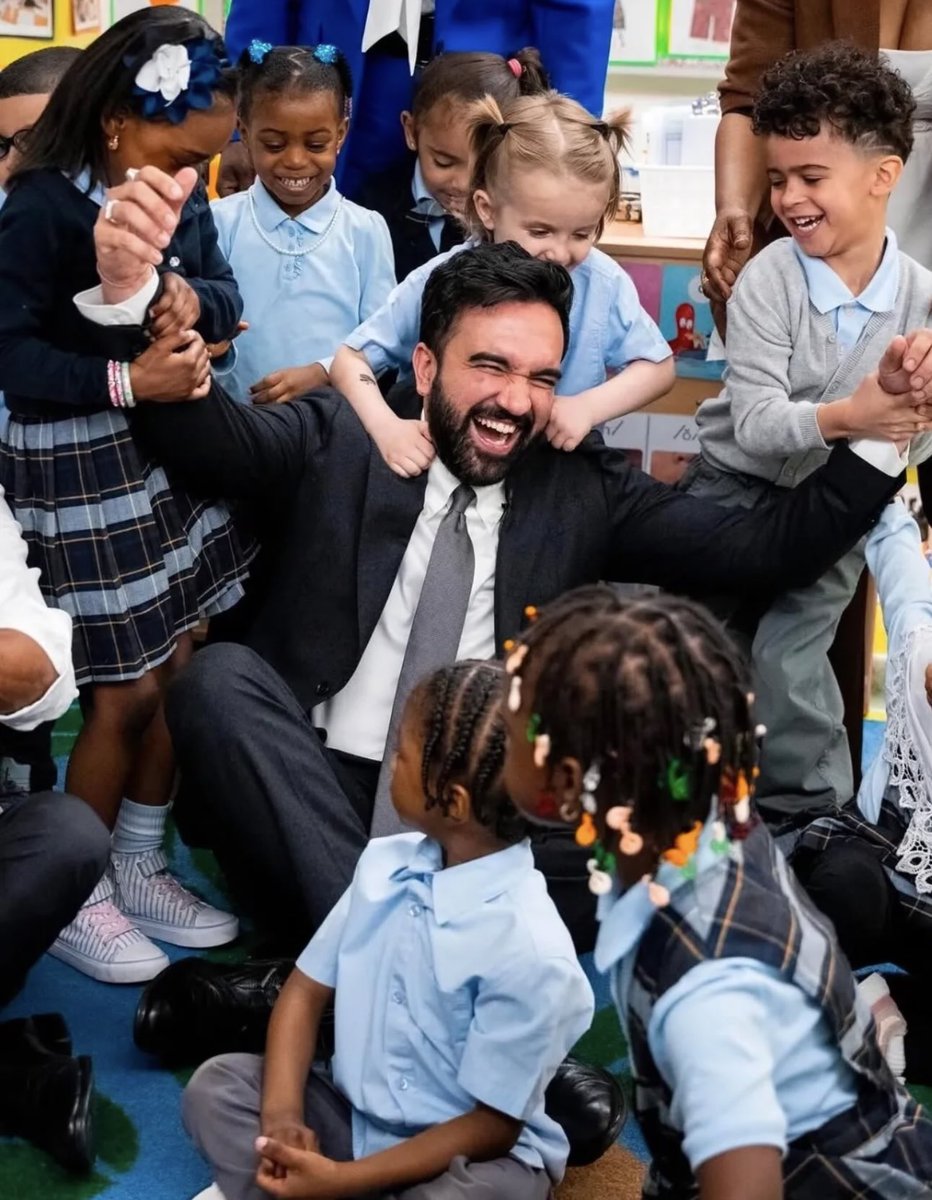 Queer Latifah ✨ tweet media