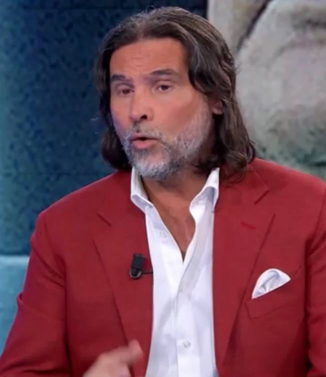 calciomercatoit's tweet image. 🚨 Lele #Adani a La Nuova Domenica Sportiva sul caso #Gasperini-#Ranieri alla Roma: "Lì c’è una componente che ha scelto ed è la proprietà: non si è espressa. Non pronunciandosi, ha scelto. Ha scelto l’intervento di Ranieri. Non so se lo ha orientato o ne ha preso atto. Per me