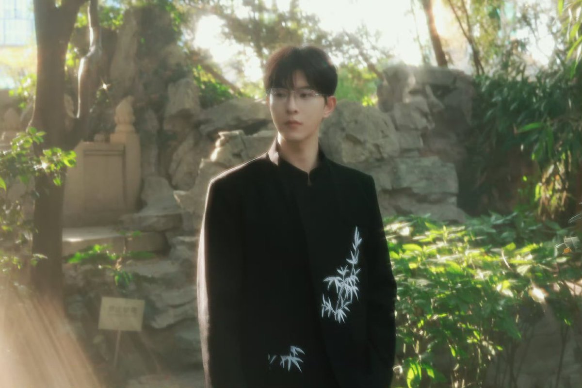 qiuxingqiu_'s tweet image. [20250421] Kipuka Qiu Weibo Update

first anniversary 🥳🥹

#KipukaQiu #QiuDingjie #邱鼎杰