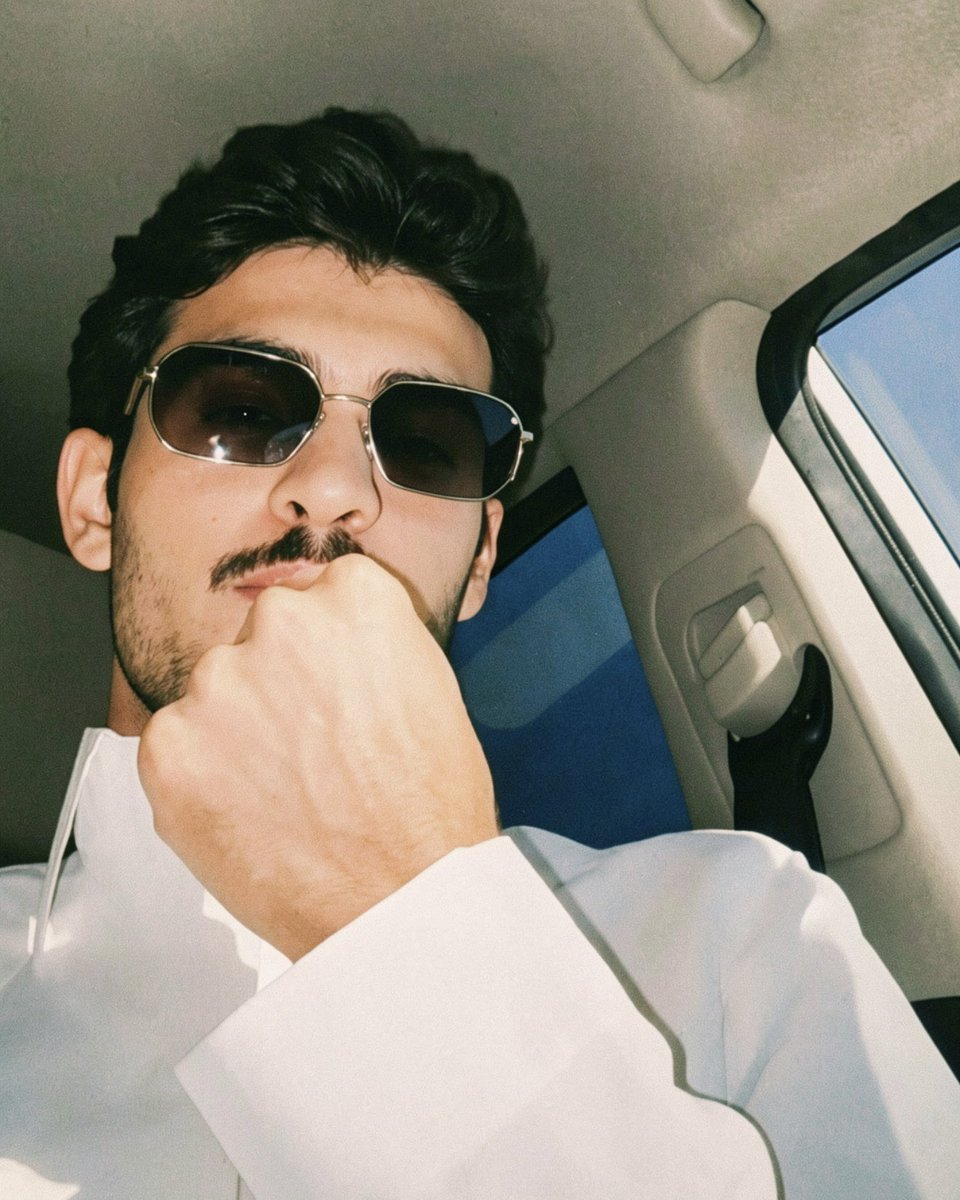 رواں tweet media