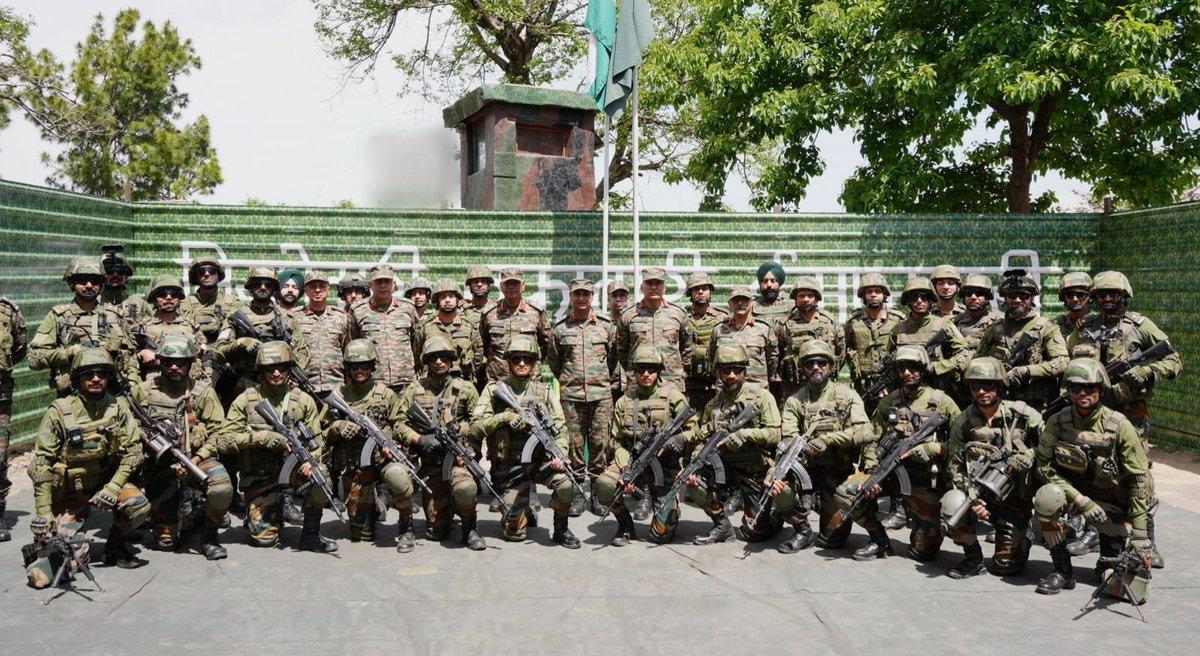 Lt Gen Pratik Sharma, #ArmyCdrNC, visited units deployed in Krishna Ghati and Bhimber Gali to review the anti-infiltration grid and assess operational preparedness along the #LoC.

During his visit, the Army Commander interacted with the troops, commending them for their