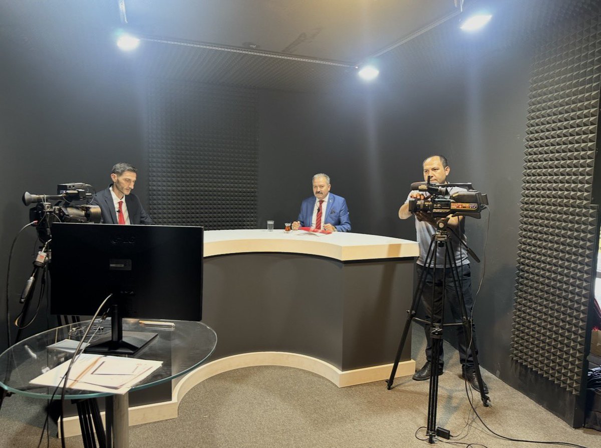 Sadece görev değil, ömür verdik.
Sadece hizmet değil, bedel ödedik.

Şimdi hak ettiğimizi istiyoruz!

#UzmanÇavuşlarKırgın #UzmanÇavuş #EmekVarsaVefaŞart
<a href="/TEMUD_2024/">Türkiye Emekli Uzman Erbaşlar Derneği (TEMUD)</a>