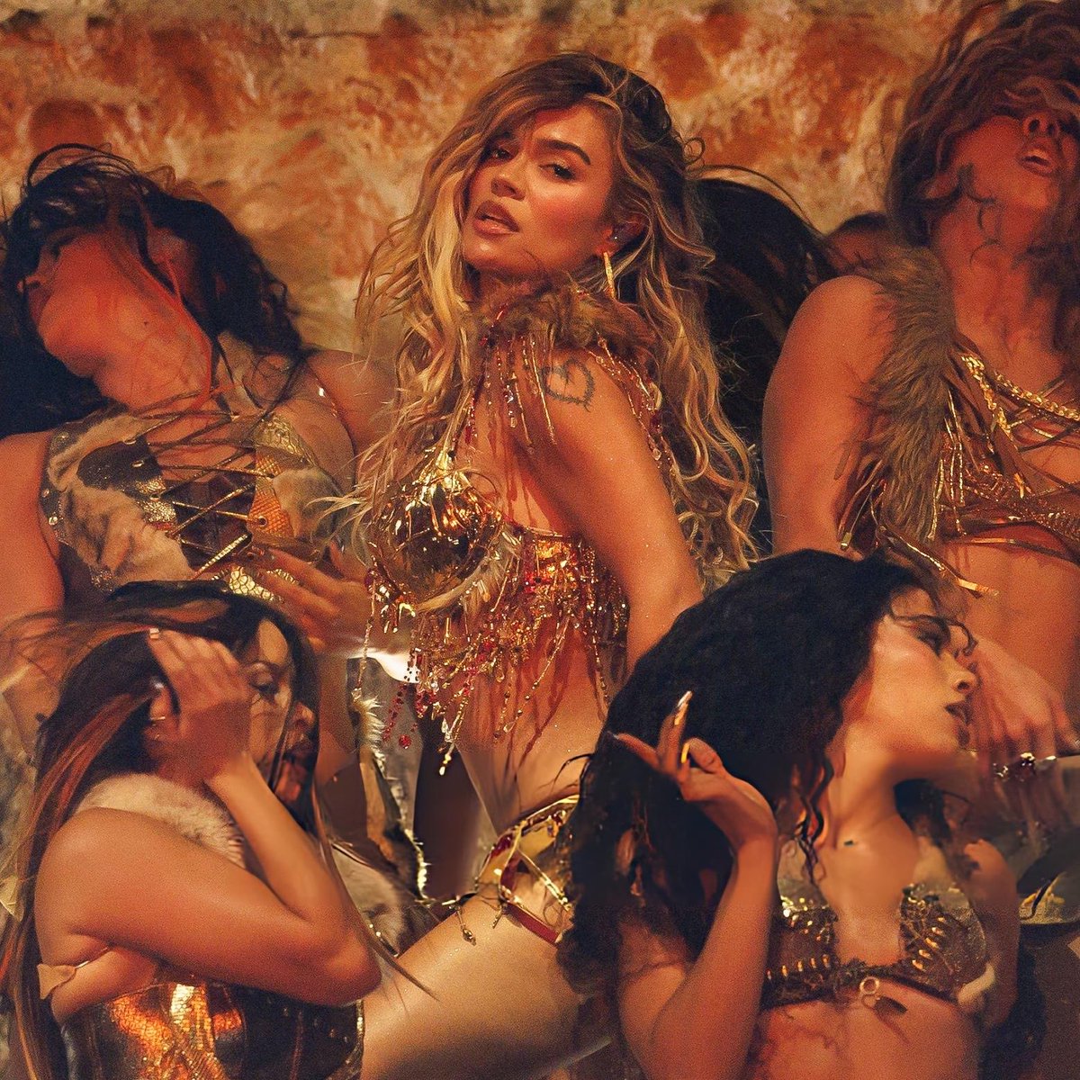 marti🎀 tweet media