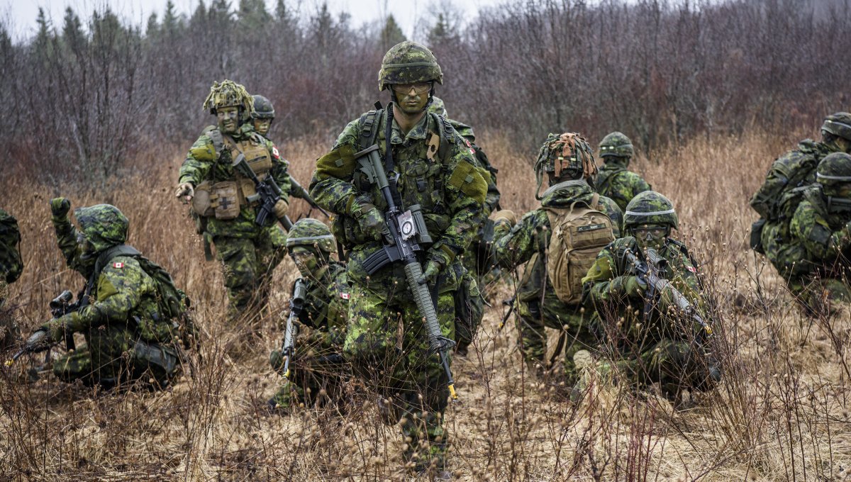 CanadianForces's tweet image. Today, we announced that we surpassed our Regular Force recruiting objective for fiscal year 2025-26. We enrolled 7,310 new members, marking the highest number of enrolments in more than 30 years. canada.ca/en/department-…