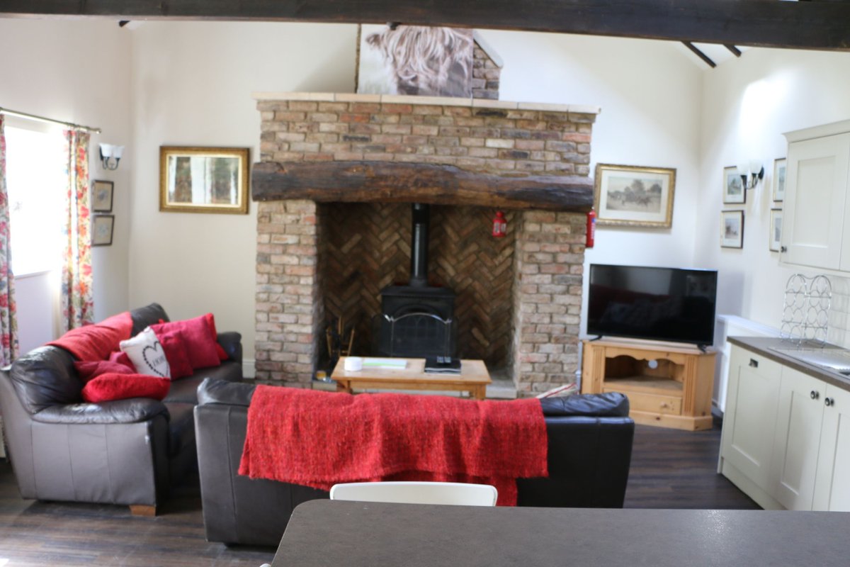 aroundaboutbrit's tweet image. A Comfy Stay in North Yorkshire @ Beckhouse Cottages.

Beckhouse Cottages retain many of the unique and traditional features of the original farm buildings, blending character with comfort.

aroundaboutbritain.co.uk/North_Yorkshir…

#Beckhouse #NorthYorkshire #Countryside #Yorkshire