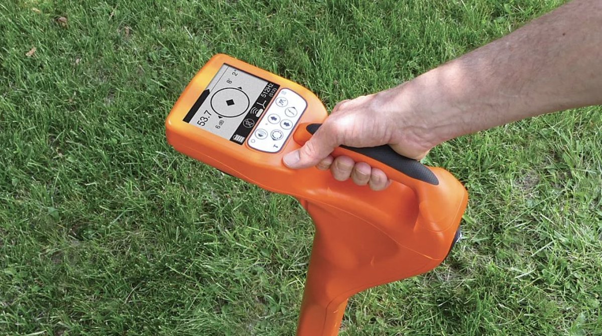 PlumberMag's tweet image. Use these suggestions to fine-tune your locating skills.

Sponsored By: @DrainBrains  
🔗 shorturl.at/tjdpD
#plumbers #plumberproblems #plumber #plumbermagazine