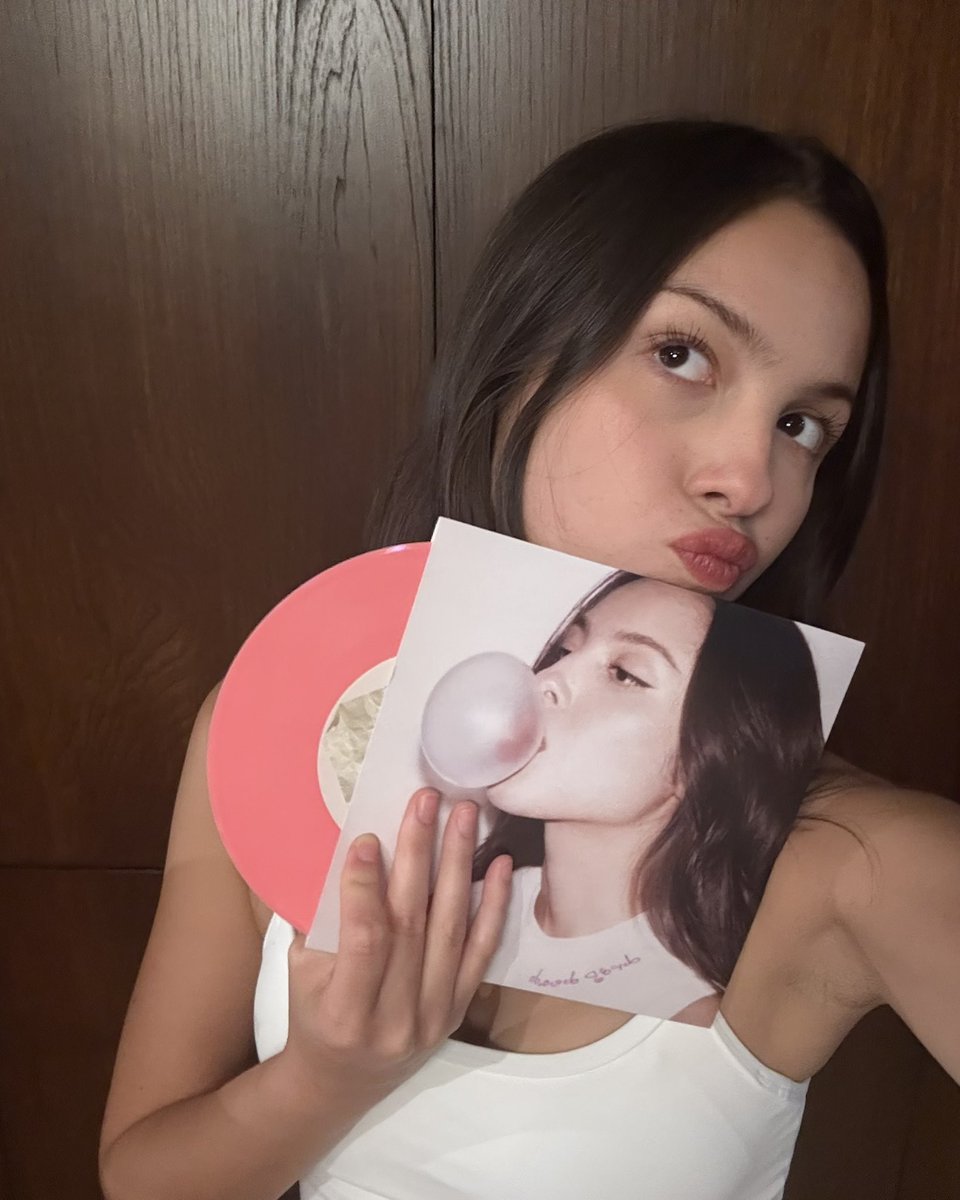 olivia’s livies 🩷 tweet media