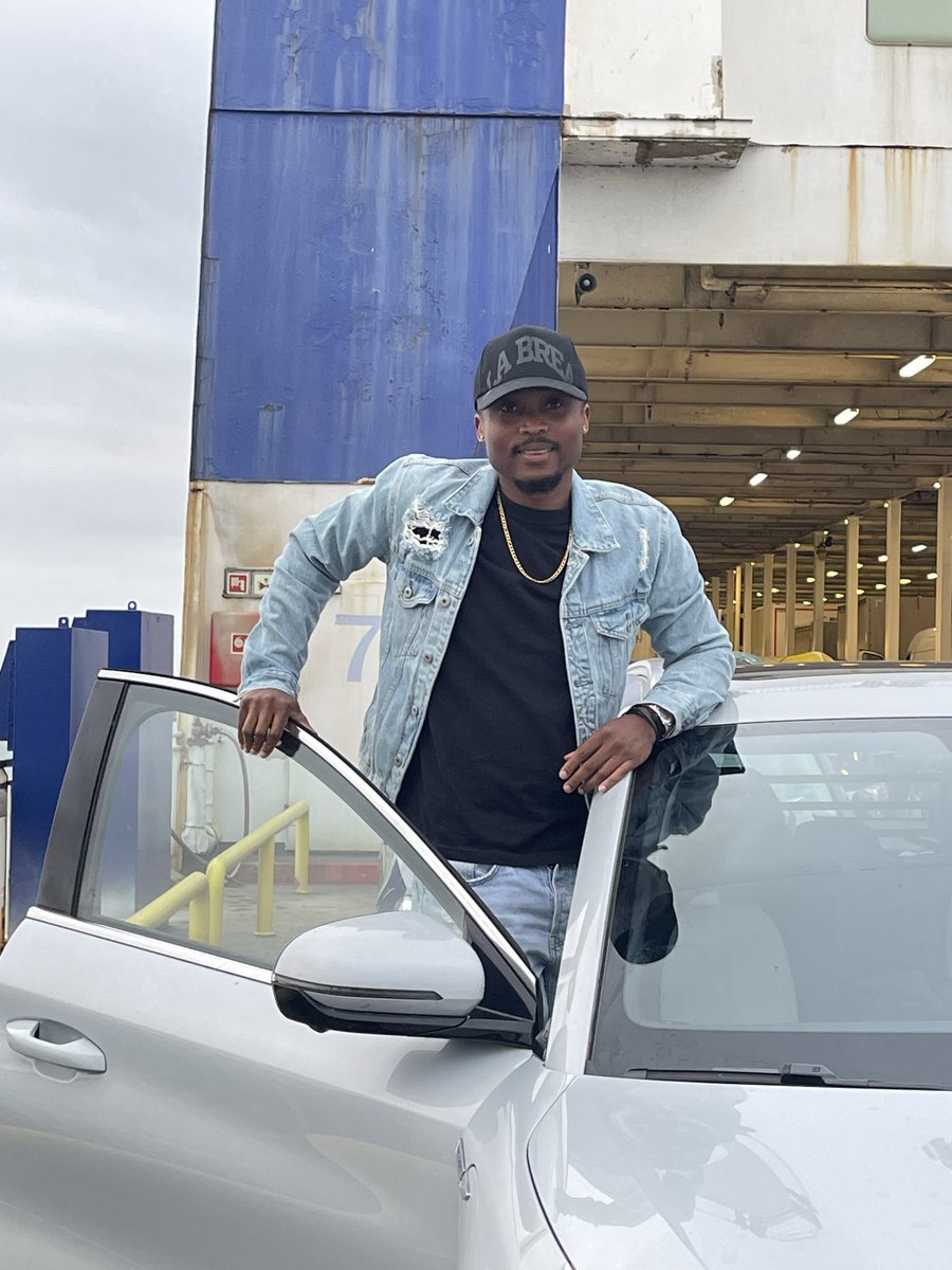 Last Chance tweet media