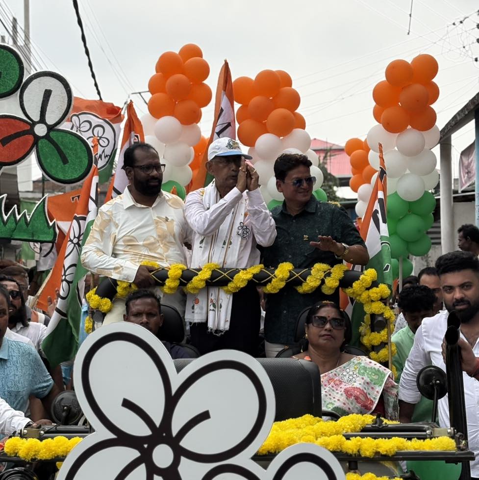 gautamdebaitc's tweet image. Outreach in Ward 46 ahead of the Assembly elections focused on understanding residents’ concerns and advancing improvements in civic services and development across the ward.
#Siliguri #Elections #JoyBangla #AbarJitbeBangla