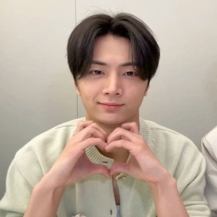 ⊹୨୧ Jellyfish ୨୧⊹ tweet media