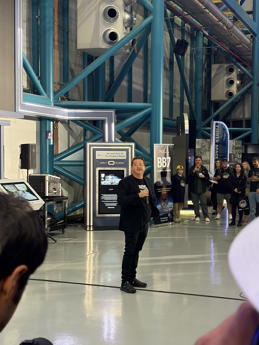 ASTS_SpaceMob's tweet photo. Regardless of outcome, meeting SpaceMob, Scott and Abel this weekend made the trip down to the Cape worth it. 

It was totally amazing and inspiring to see the $ASTS mission up close. 

This community is something special and it’s amazing that the company take note. $ASTS https://t.co/GO6d7NbVv7