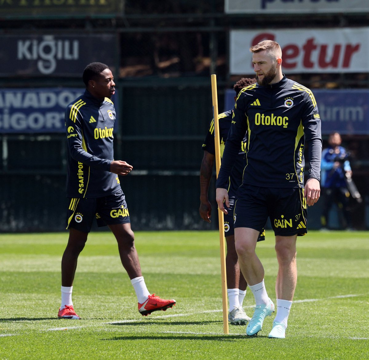 Fenerbahçe SK tweet media